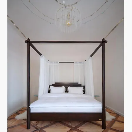 Donebe Boutique & Private Wellness