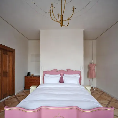 Donebe Boutique & Private Wellness Szálloda 4*